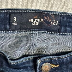 Hollister Crop. Jeans
